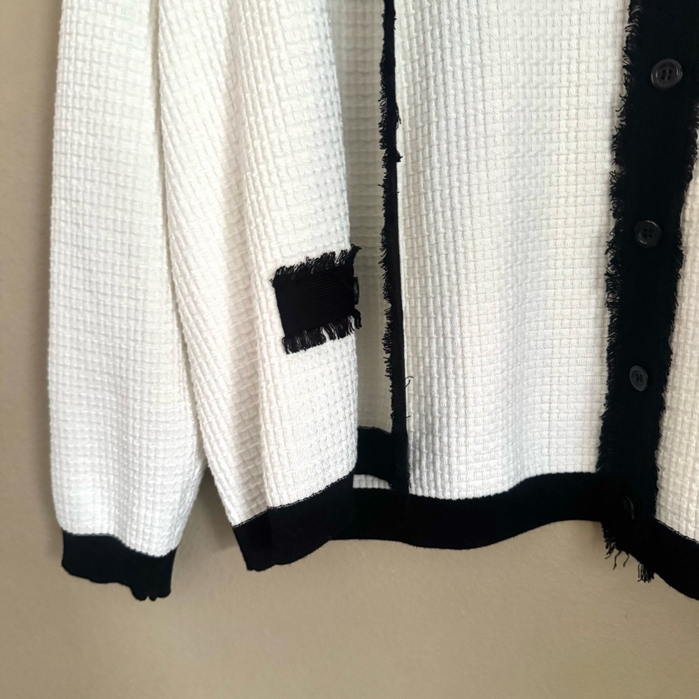 Adrianna Papell Frayed Edge Button Front Colorblock Cardigan Cream XL NWT - Picture 5 of 6